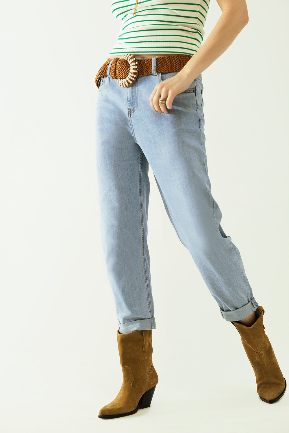 Boyfriend light blue jeans with stitching details on the edges