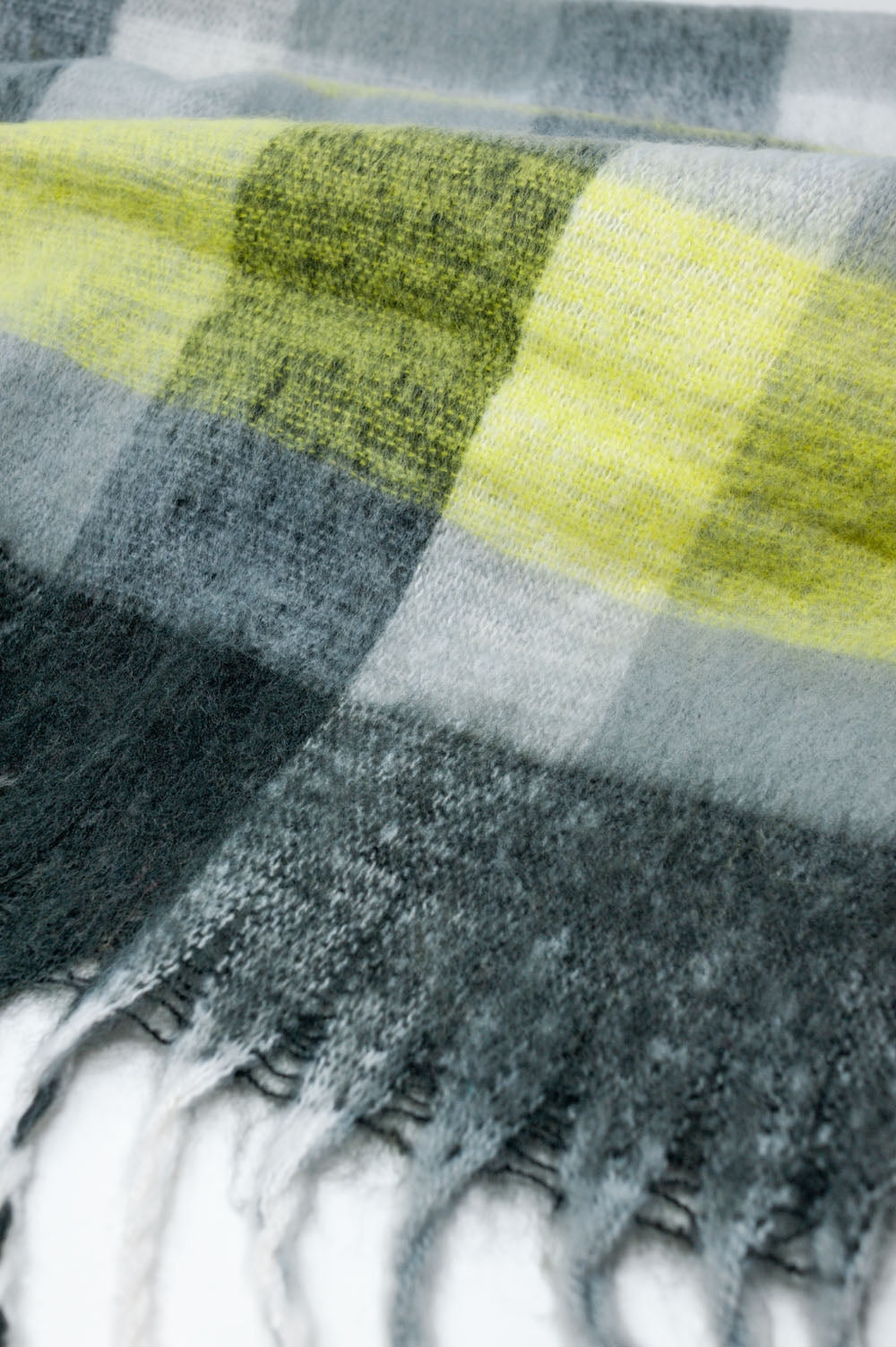 Brushed fringed scarf in grey check Szua Store
