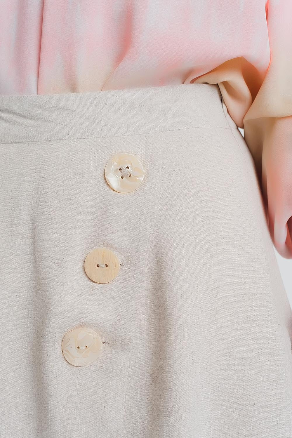 button detail shorts Szua Store