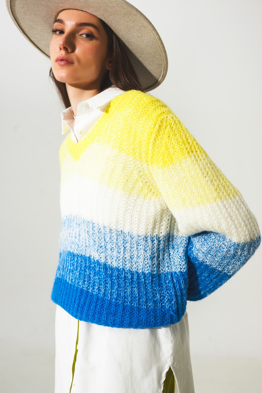 Chunky v neck wool mix jumper in yellow - Szua Store