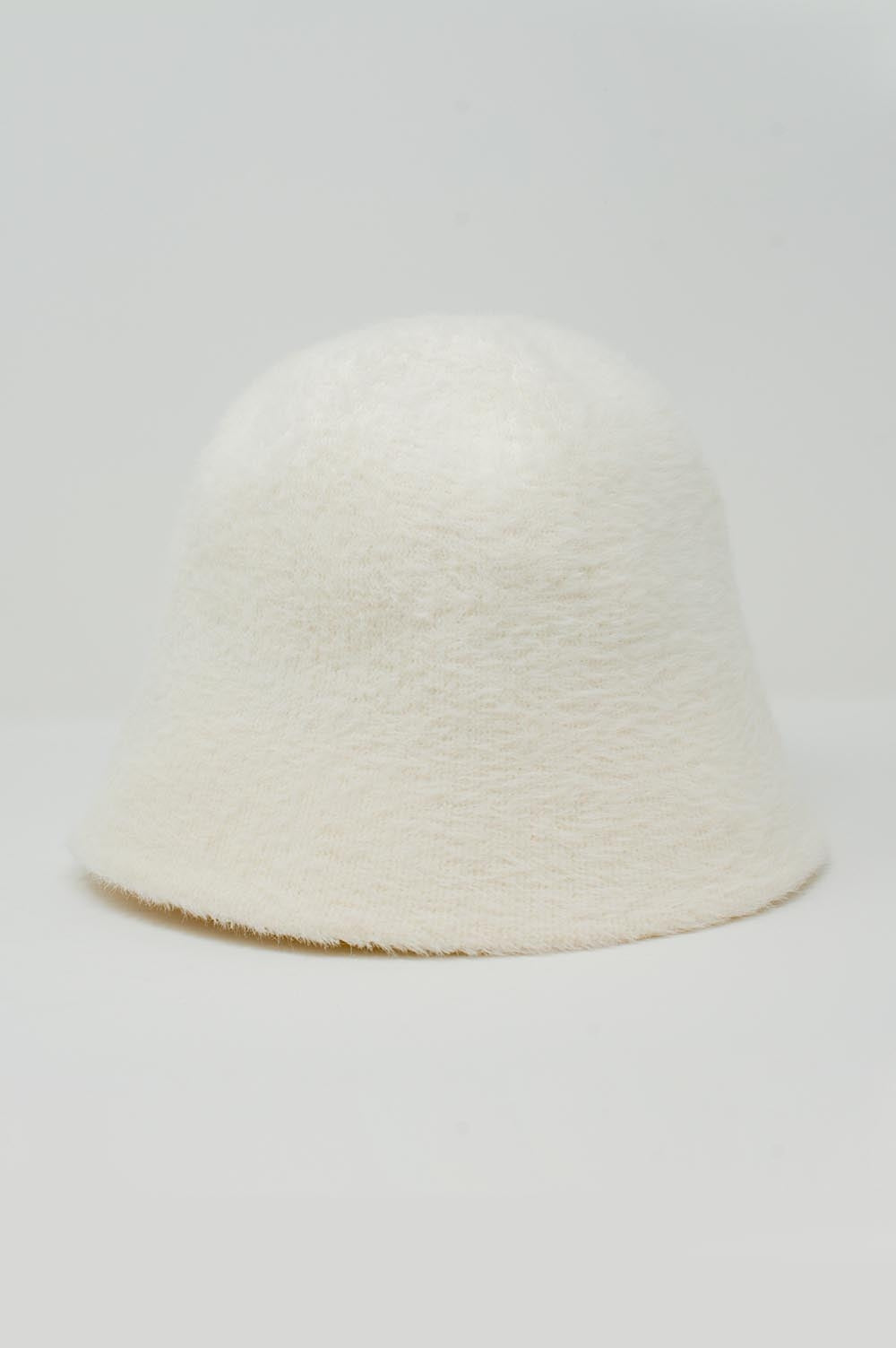 Cream knitted bucket hat