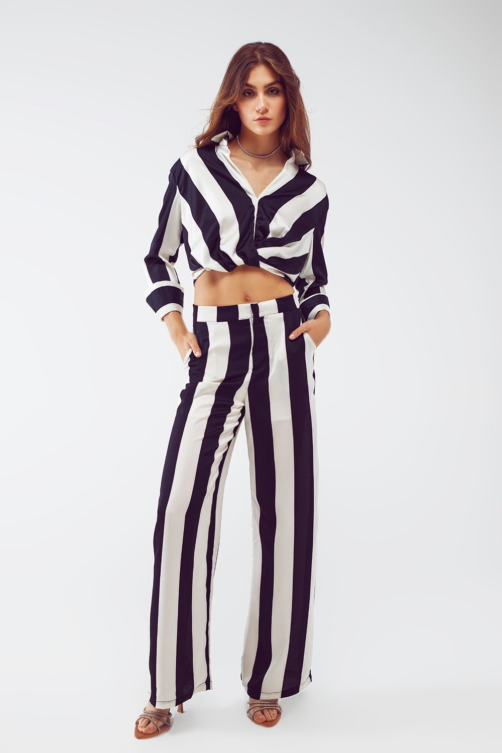 Crop Shirt With Knot Detail in Black and White Stripes - Szua Store