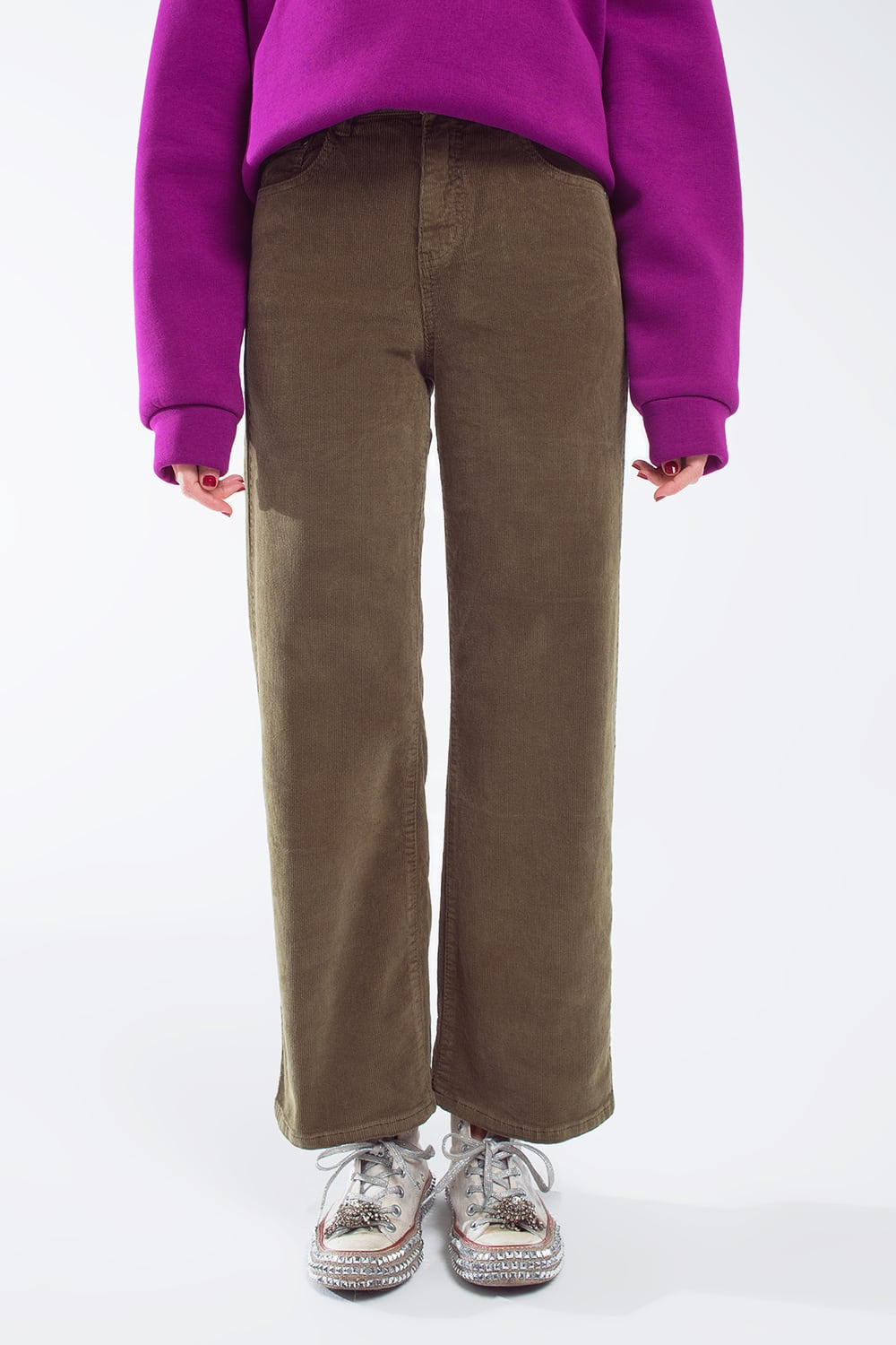 Q2 Cropped cord pants in khaki