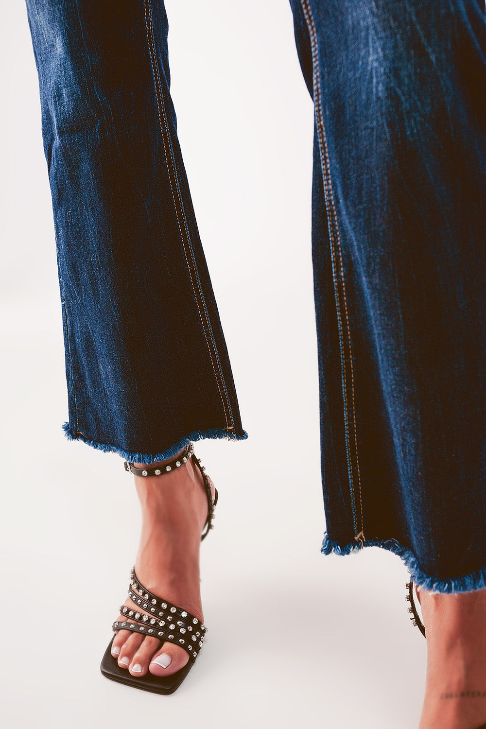Cropped kickflare jeans in mid washing Szua Store