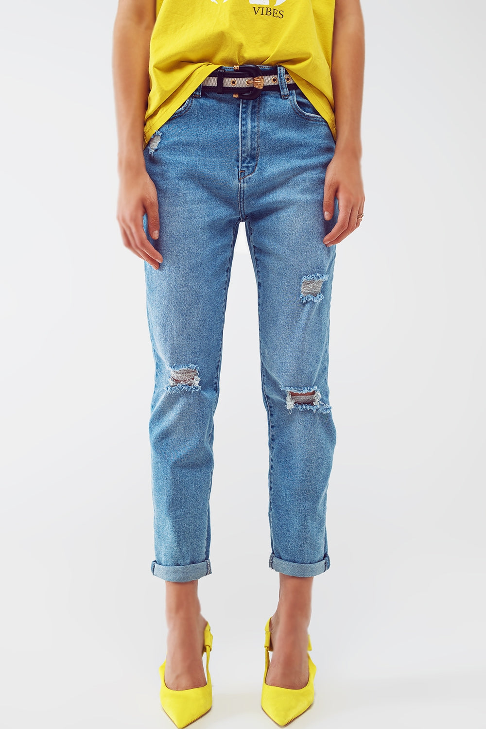 Distressed Regular Jeans in Light Blue Wash - Szua Store