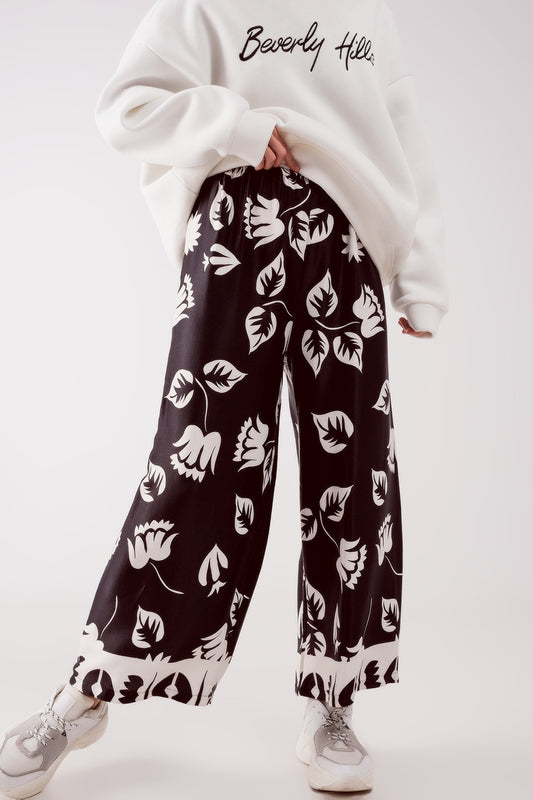 Elasticated super wide leg pants in black Szua Store