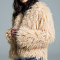 Chaqueta abierta estilo boho de pelo sintético en beige 