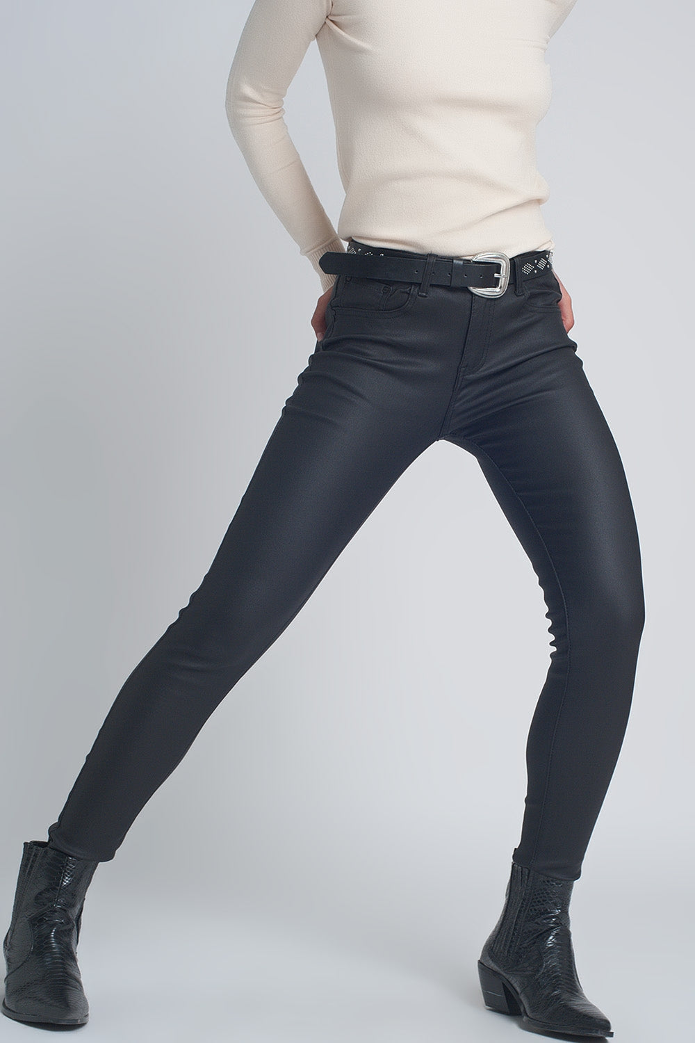 Faux leather skinny trousers in black colour Szua Store