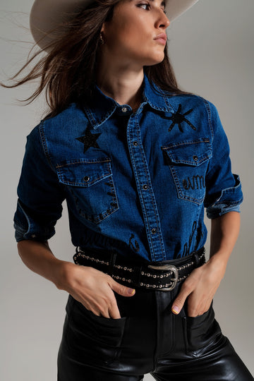 Q2 fitted denim shirt with black graphic details with strass