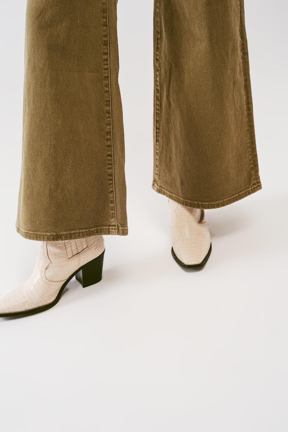 Flare Jeans in Khaki - Szua Store