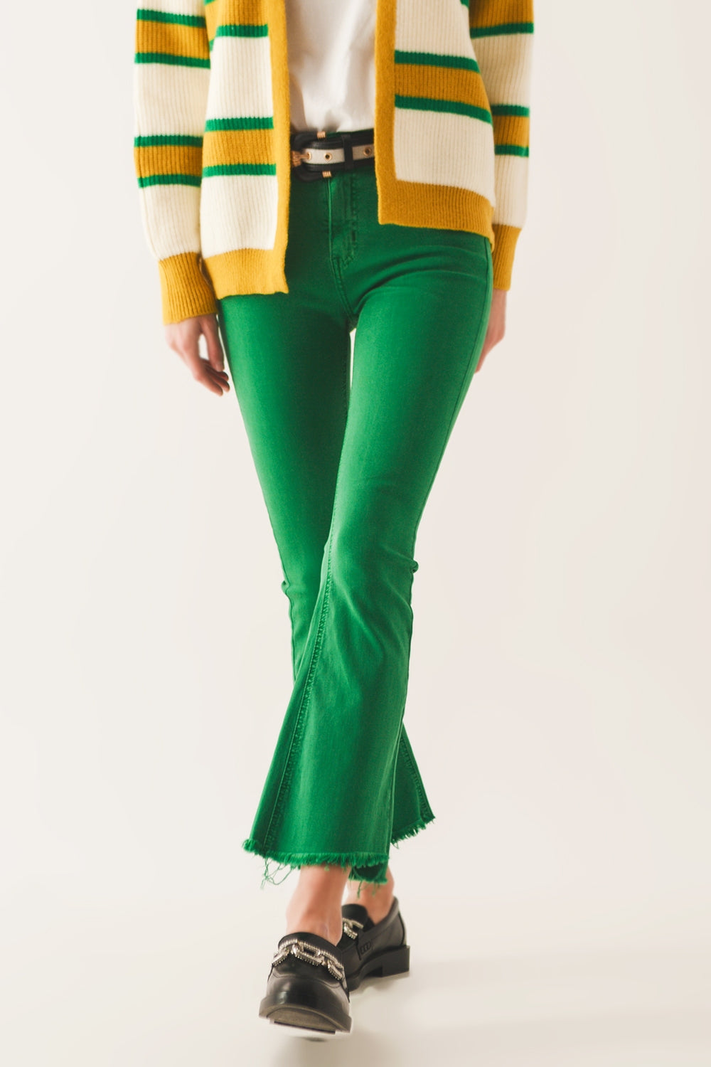Q2 Flare jeans with raw hem edge in bright green