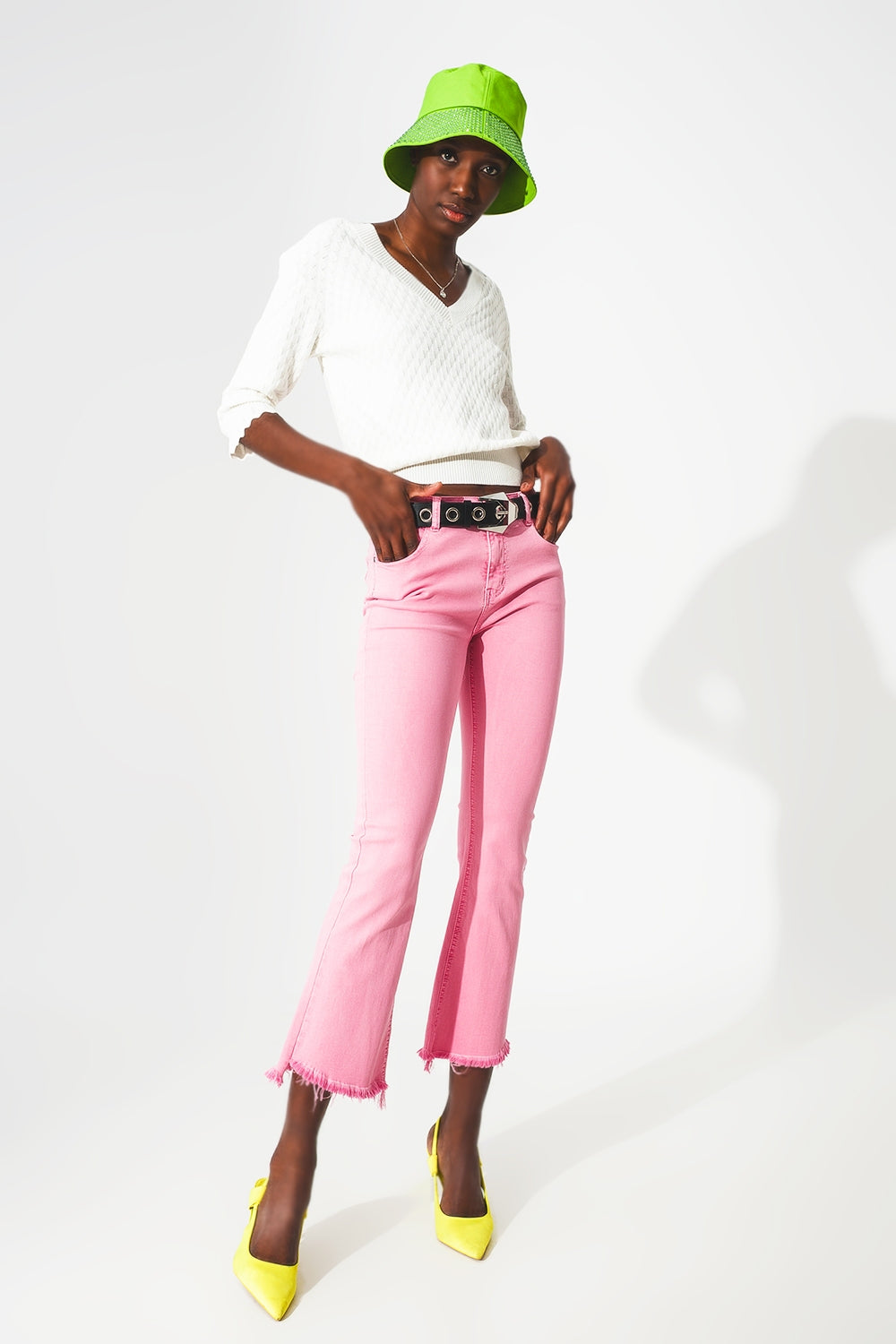 Flare jeans with raw hem edge in bubblegum pink - Szua Store