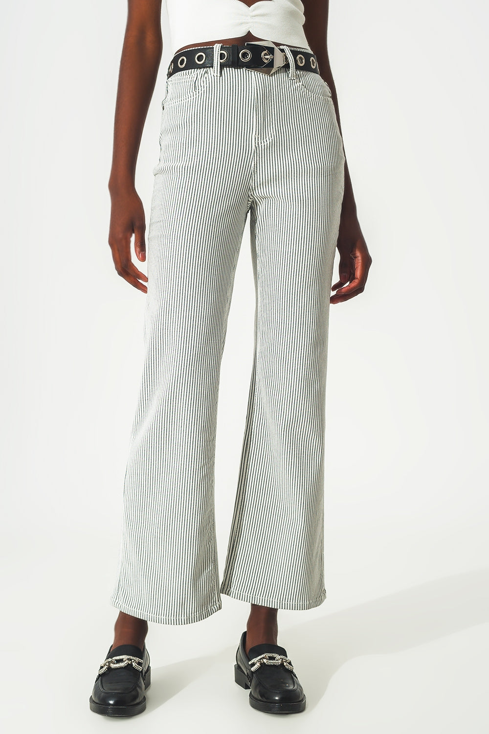 Q2 Flared stripe pants in grey