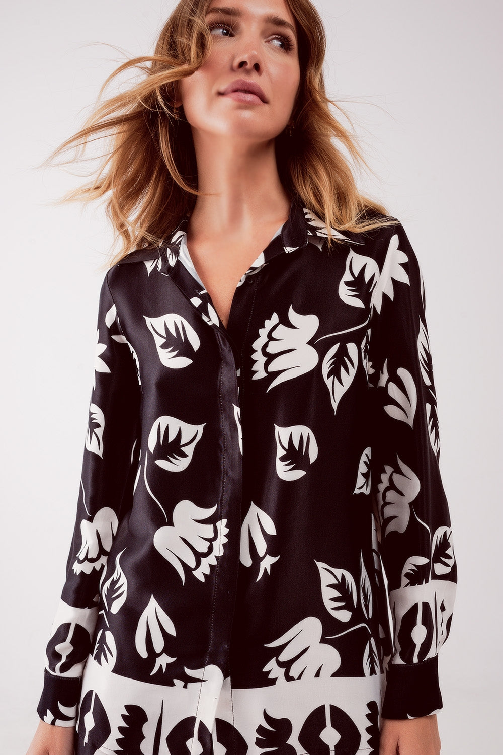 Floral print shirt in black Szua Store