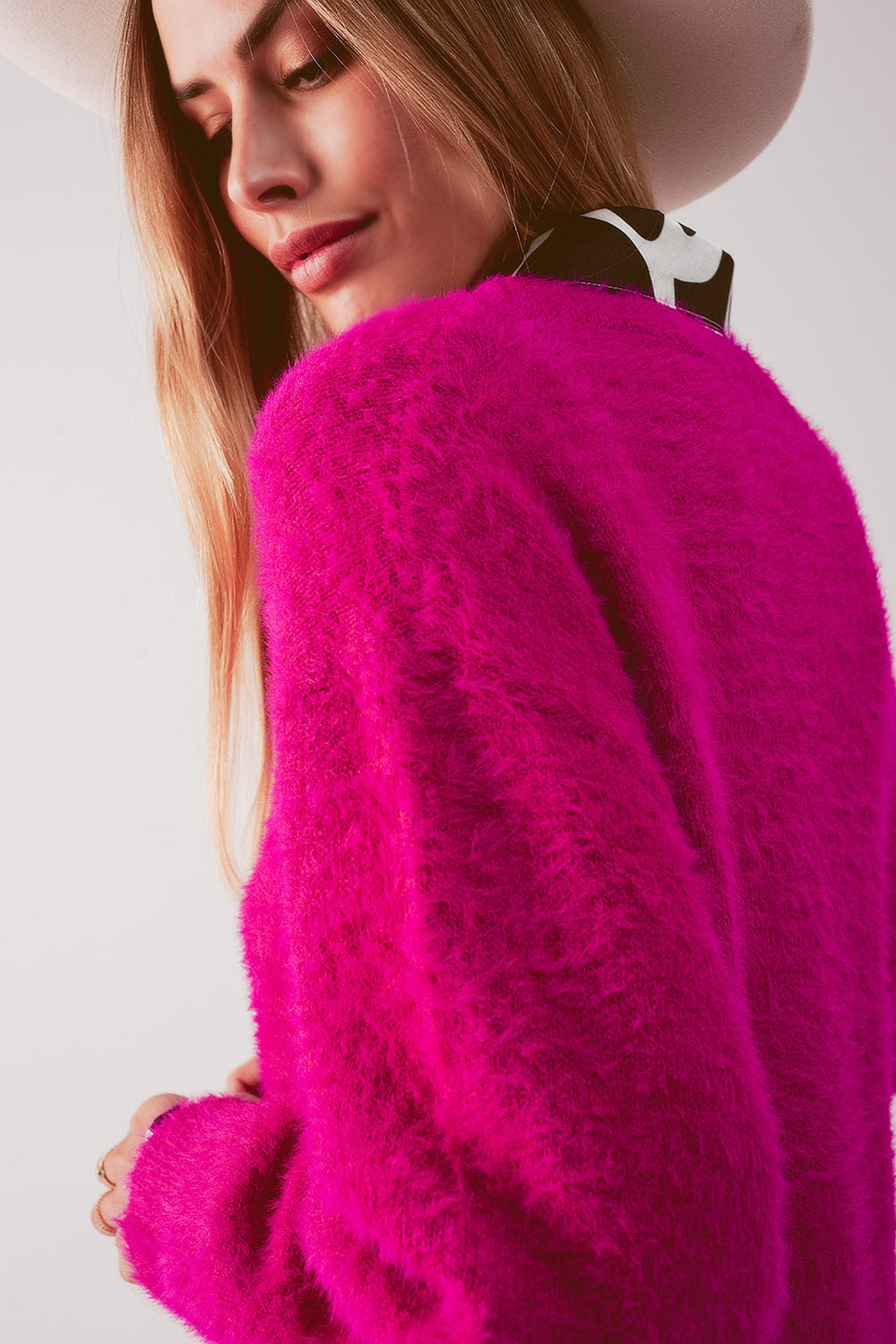 Fluffy knit jumper in fuchsia Szua Store