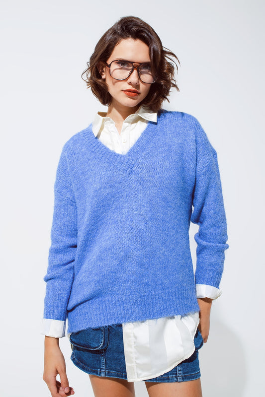 Q2 fluffy knit sweater in blue v-neck