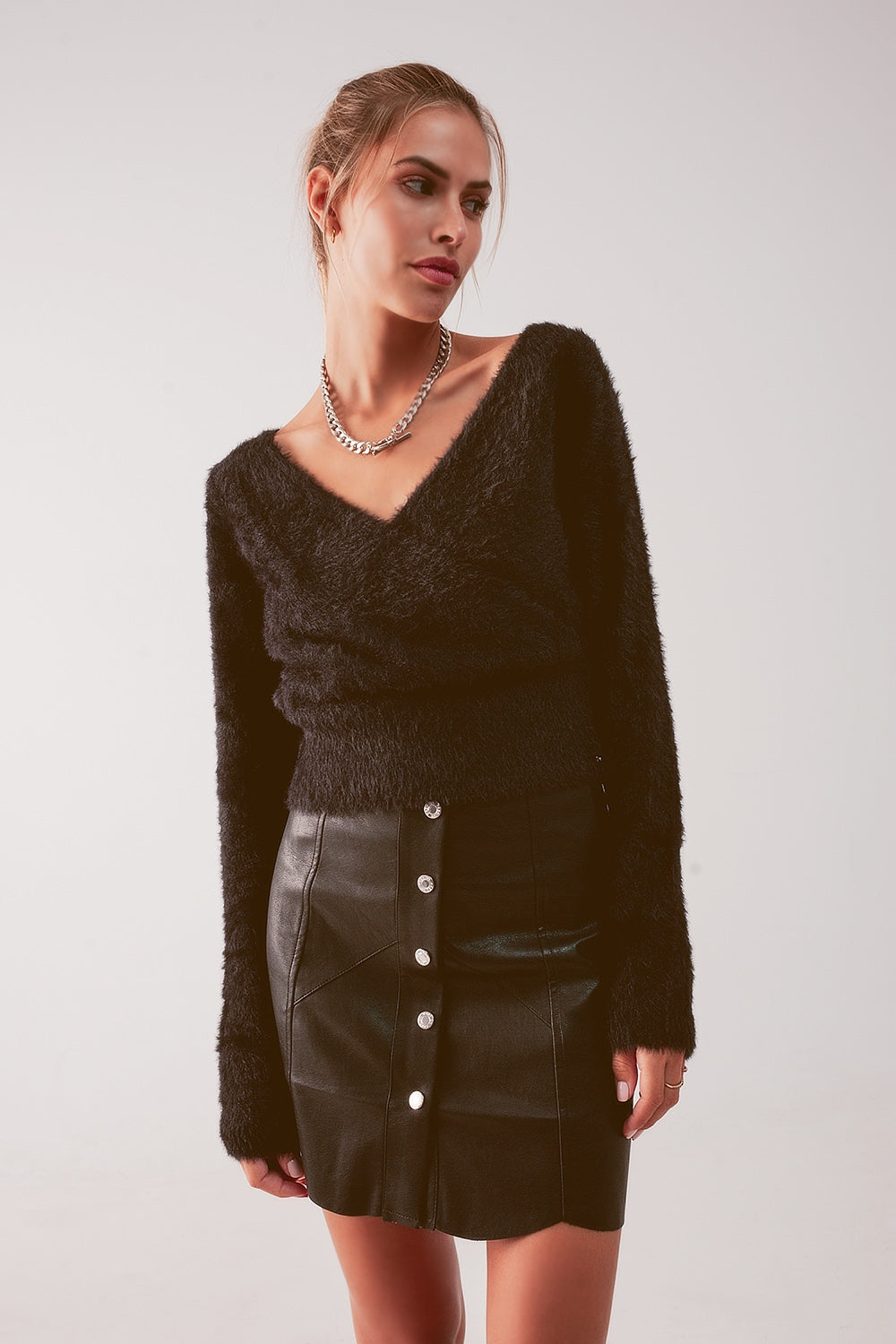 Fluffy v neck knit jumper in black Szua Store