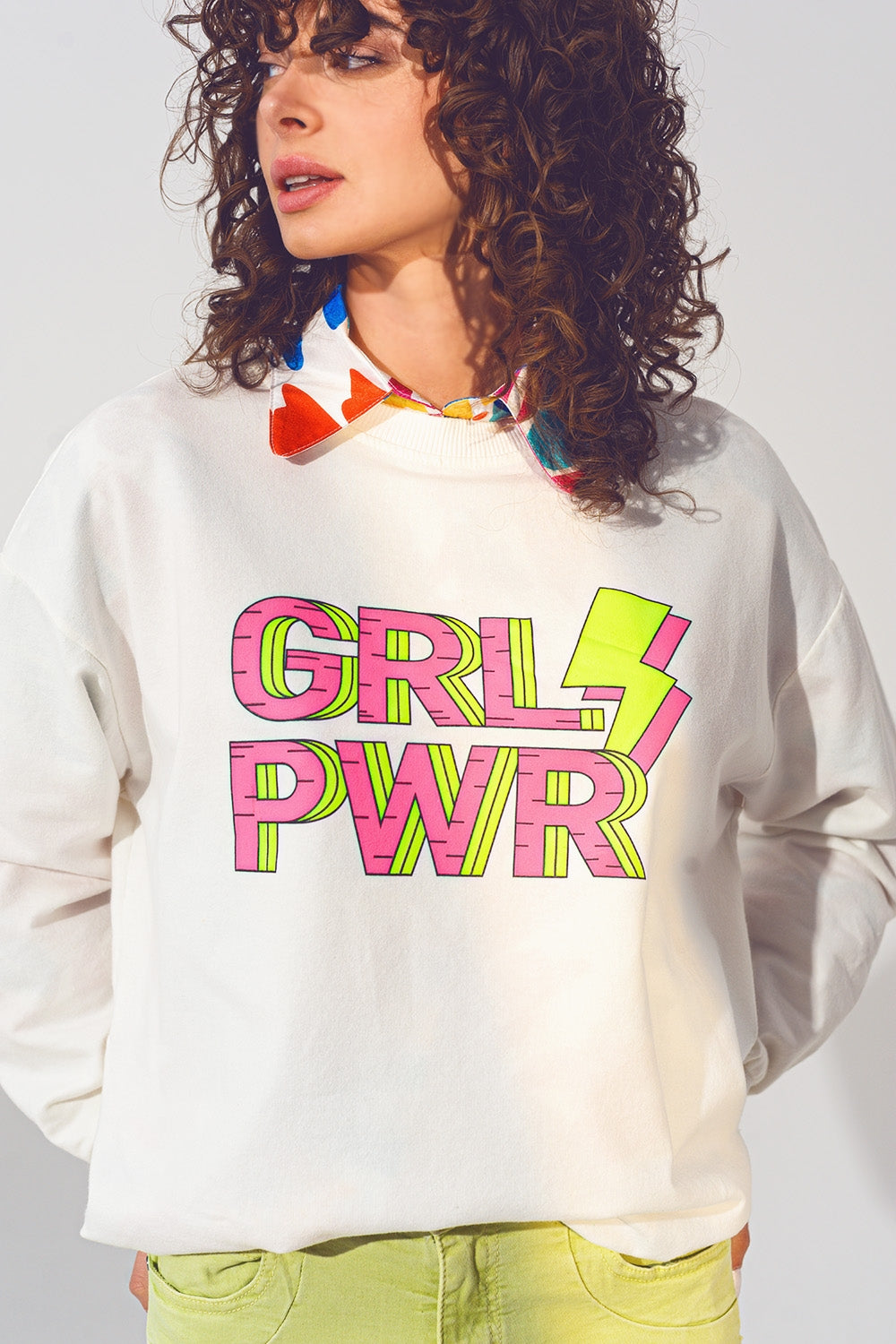 GRL PWR Text Sweatshirt in White - Szua Store