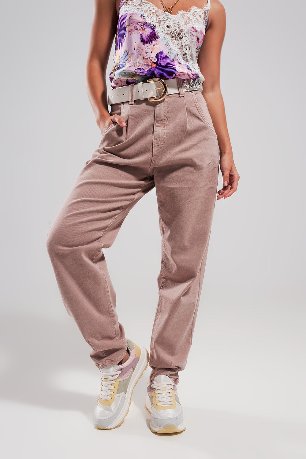 High rise jeans with pleat front in pink Szua Store