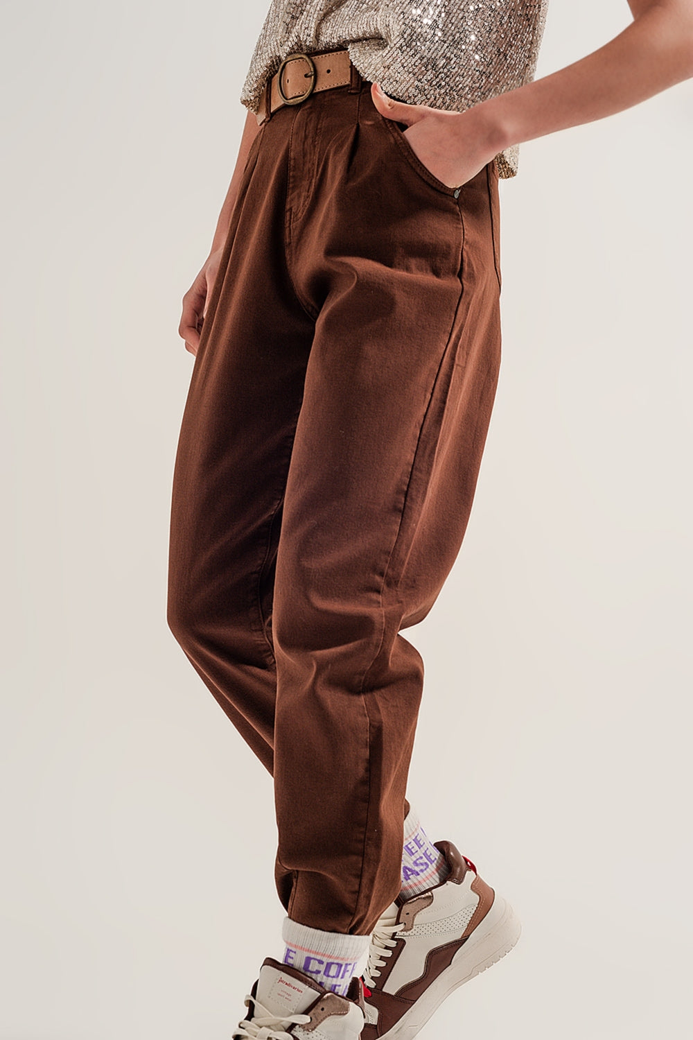 High rise mom jeans with pleat front in brown Szua Store