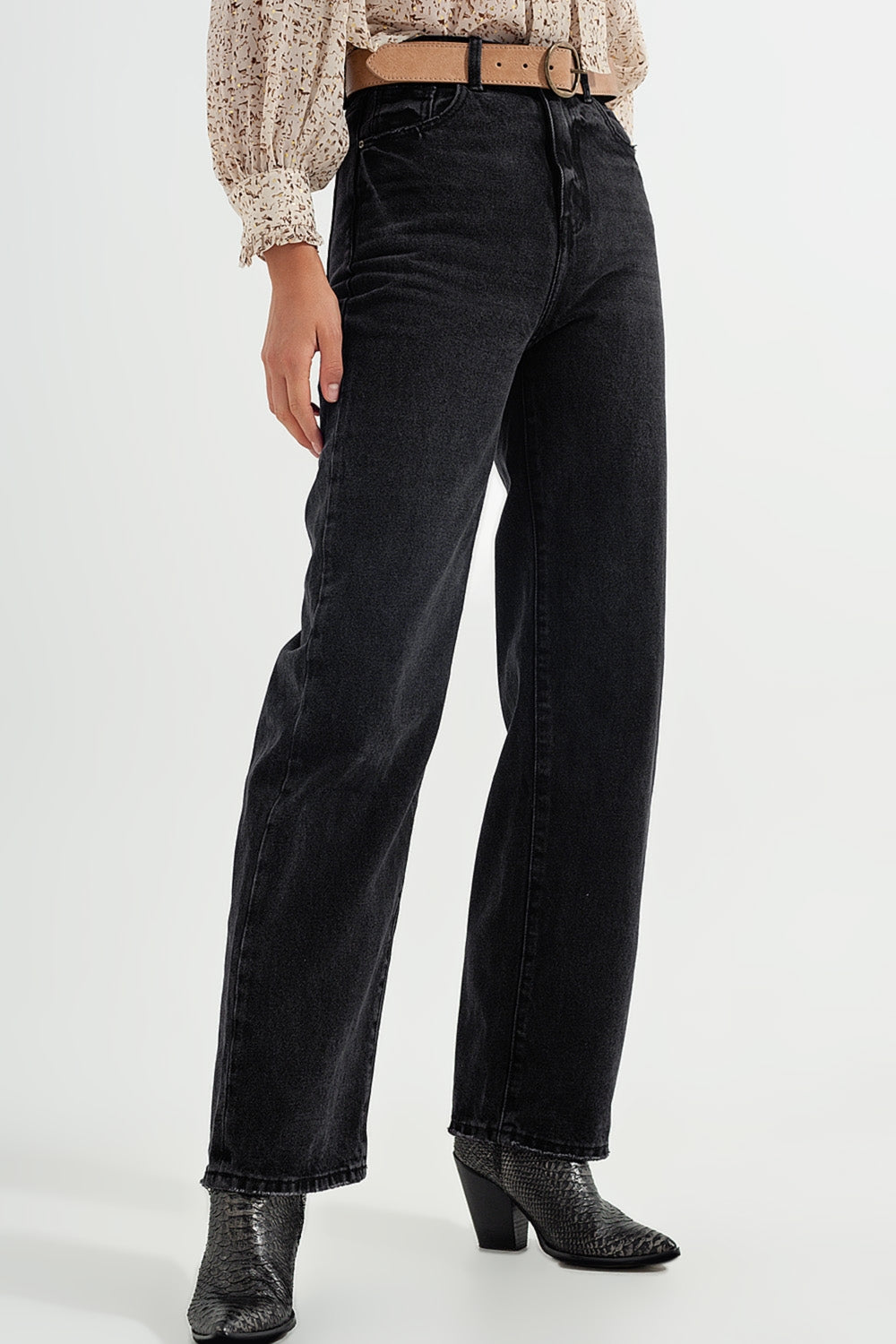 high rise straight jeans in washed black