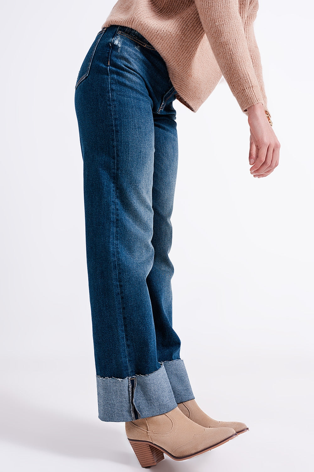 High waisted straight jean with roll hem in blue