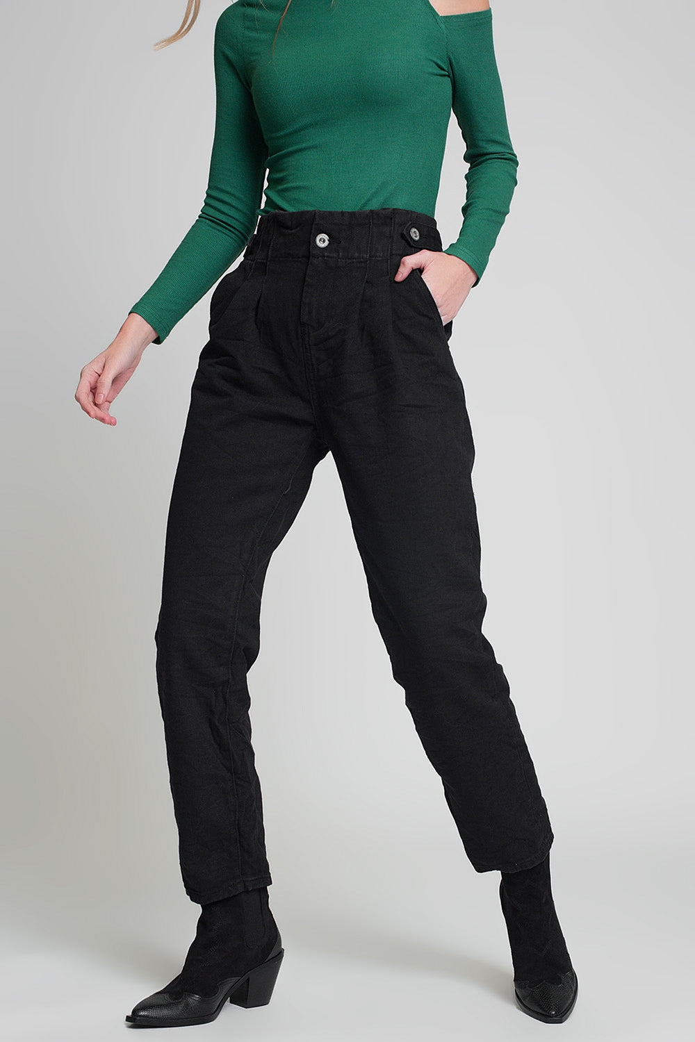 Jeans with paper bag waist and button details in black Szua Store