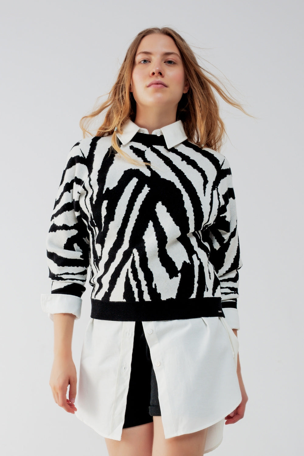 Knitted jumper in black zebra print Szua Store