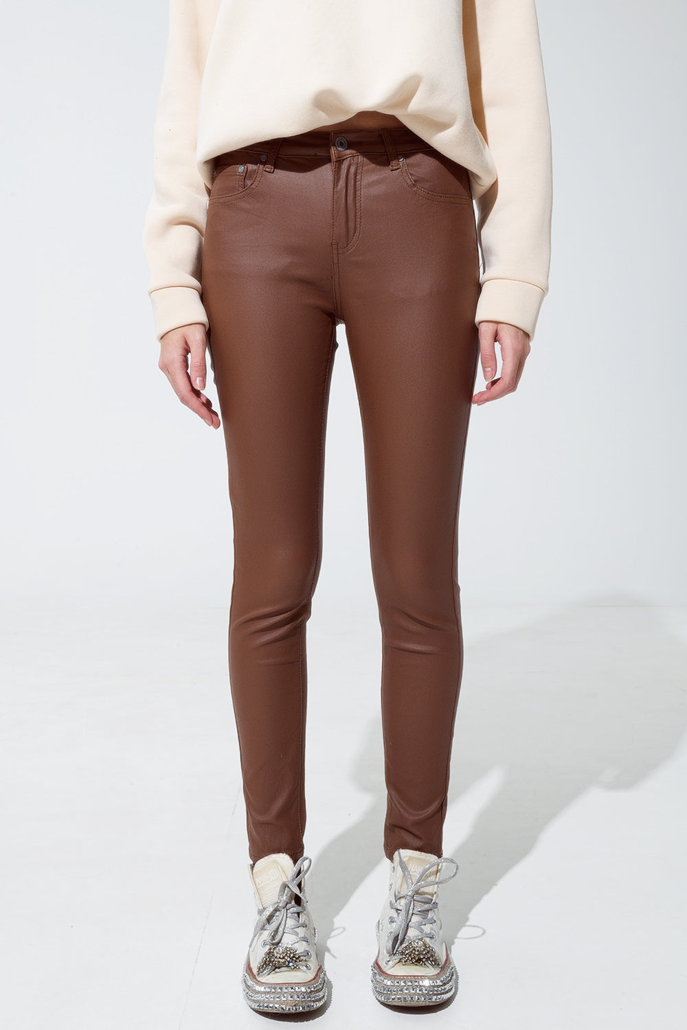 Q2 leatherette effect super skinny pants in light brown
