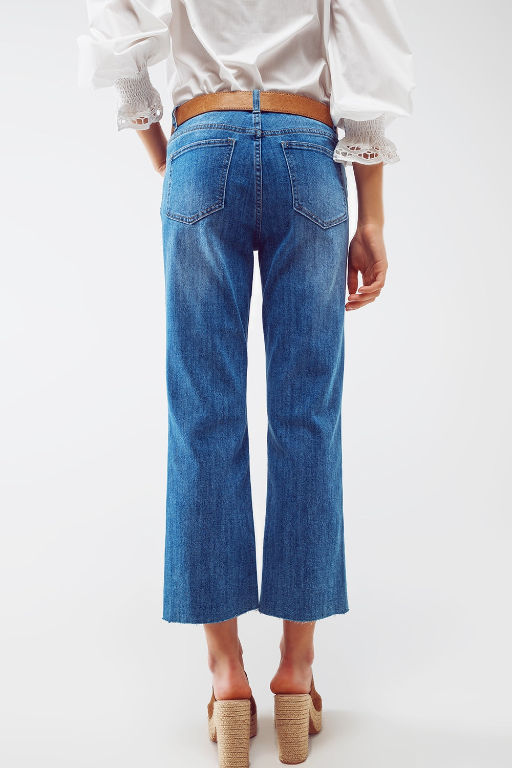 Mid Wash Straight Jeans With Raw Hem in Blue - Szua Store