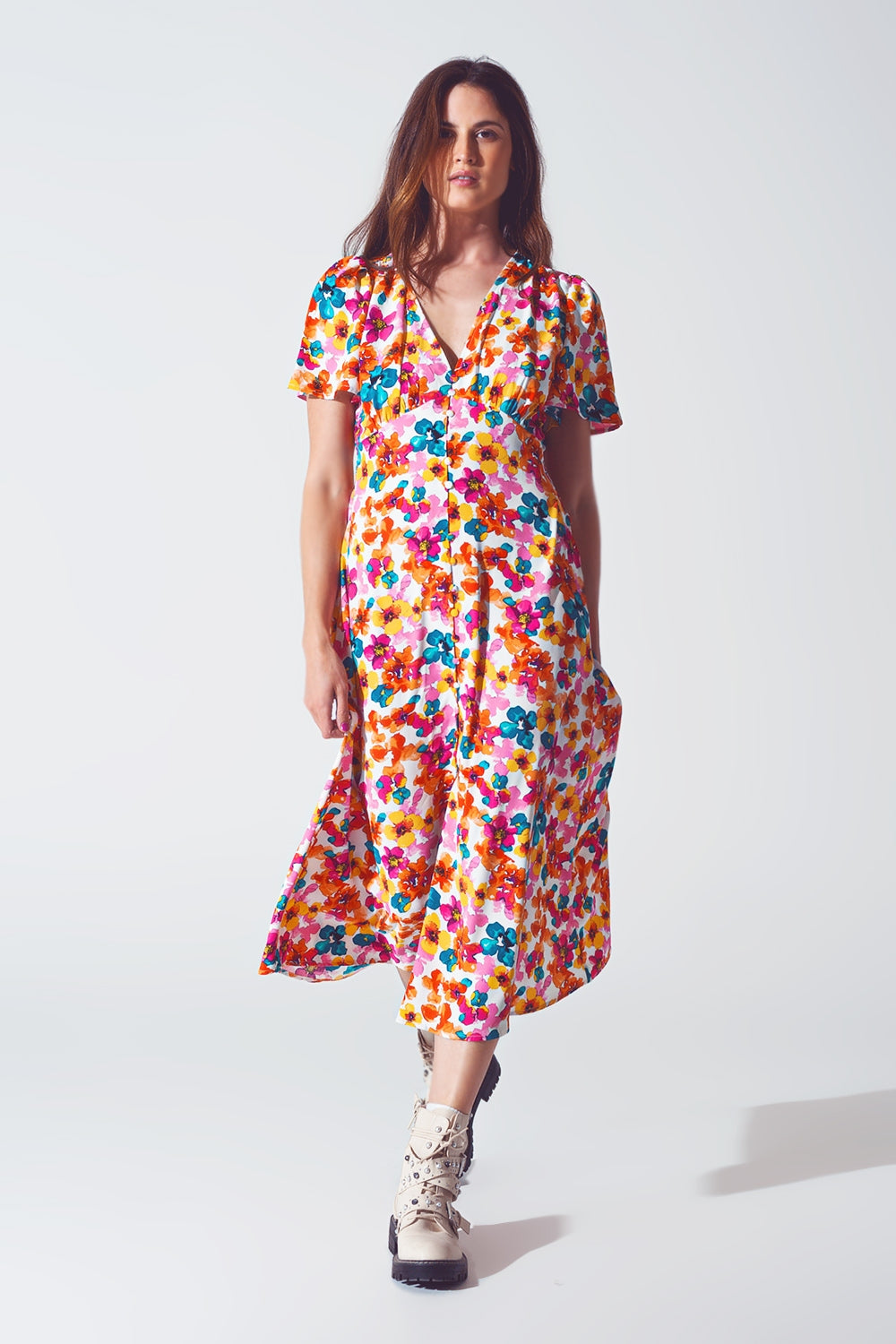 Q2 Midi Cinched In Wist Dress In Multicolot Floral Print