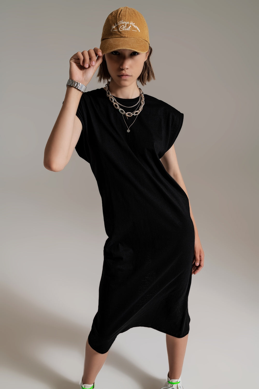 Q2 Midi Dress With Shoulder Pads In Black
