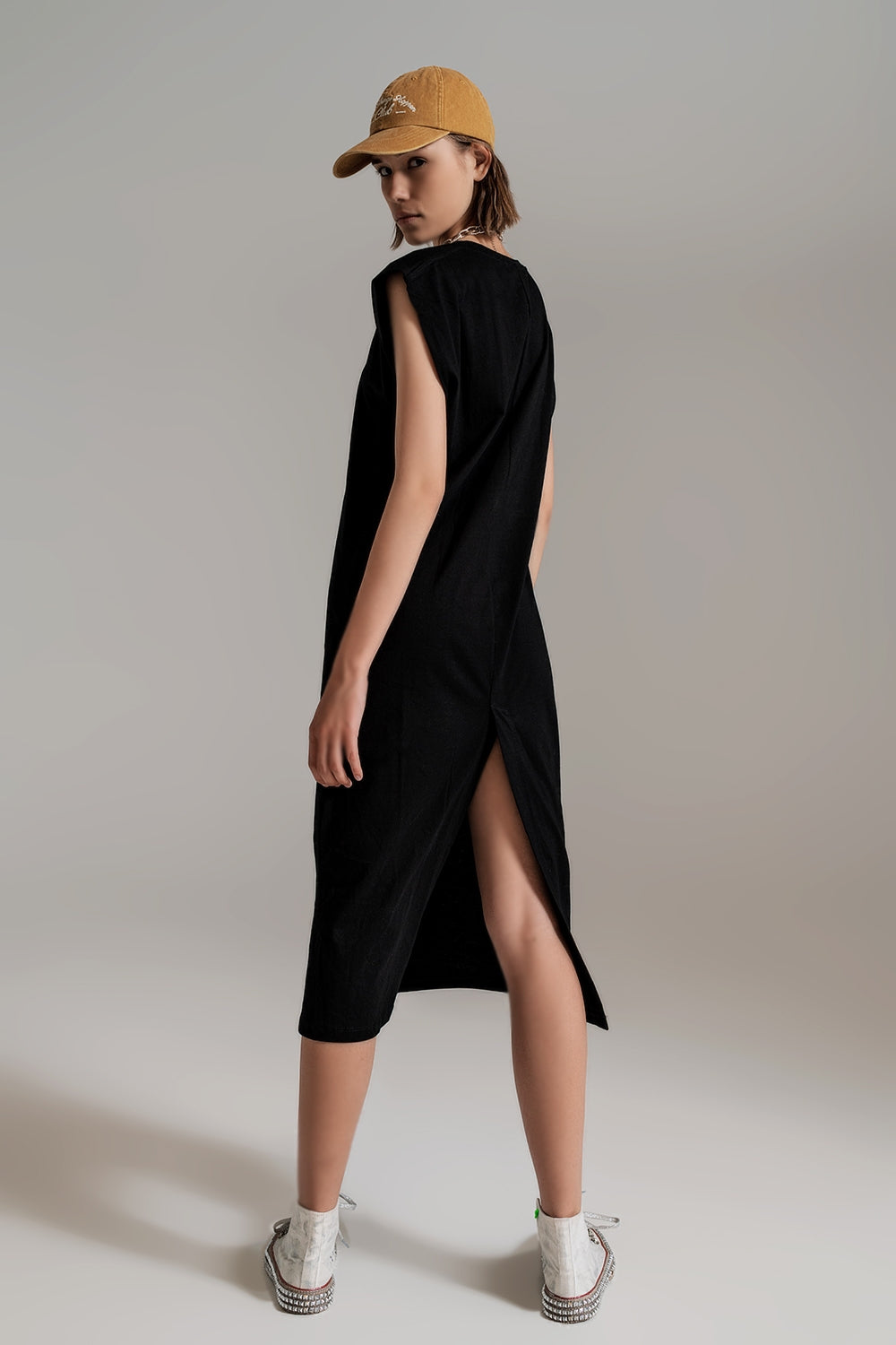 Midi Dress With Shoulder Pads In Black - Szua Store