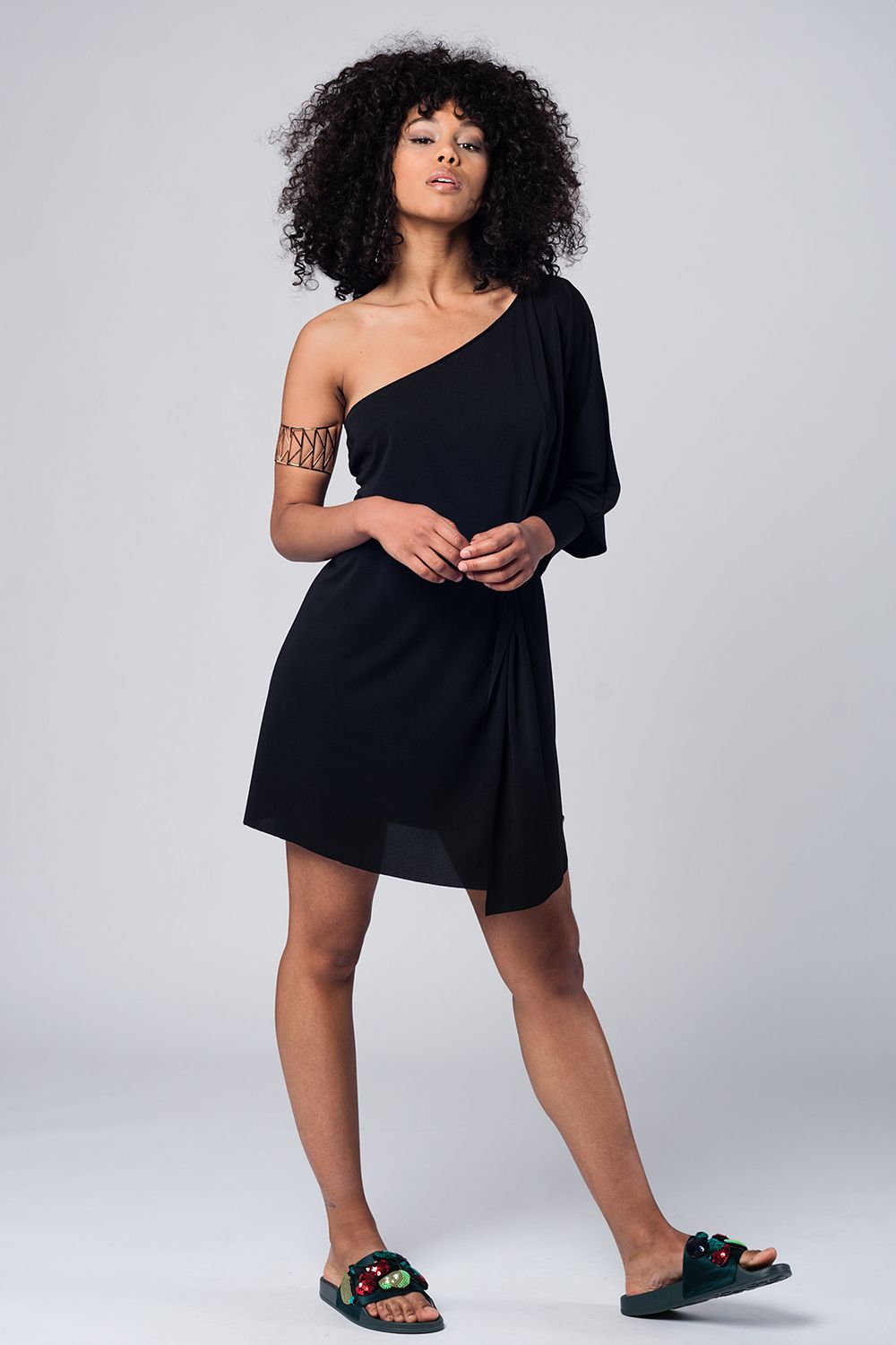 One shoulder black dress