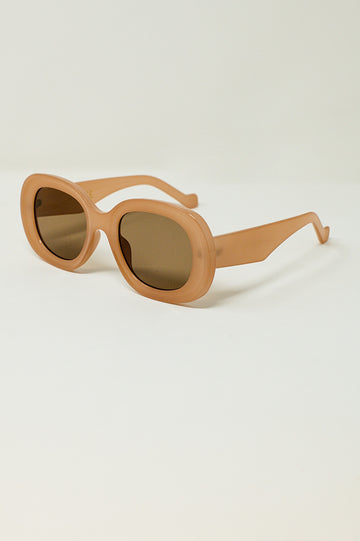 Q2 Oversized Circular Sunglasses in Tan