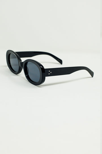 Q2 Oversized Oval Sunglasses in Black