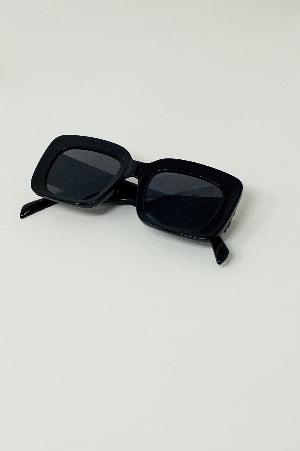 Oversized Oval Sunglasses With Side Detail in Black - Szua Store