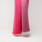Bufanda rosa con detalles llenos