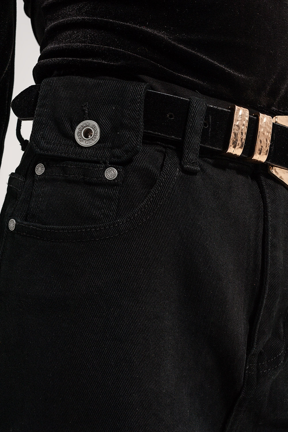 Pocket detail jeans in black Szua Store