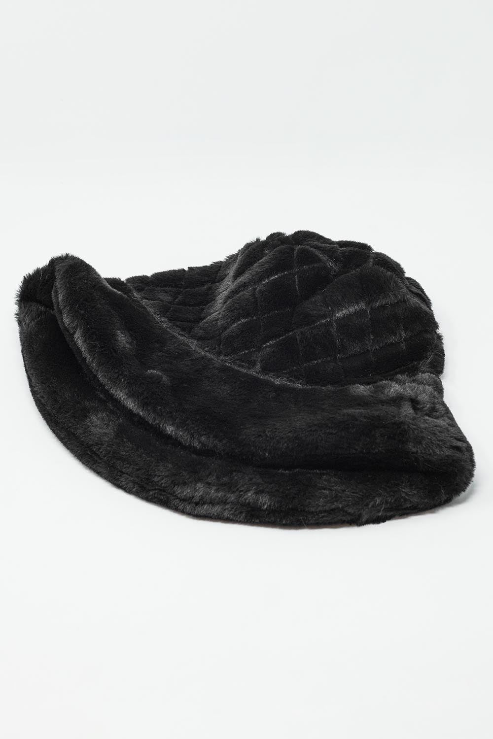 Quilted Bucket Hat In Black Faux Fur