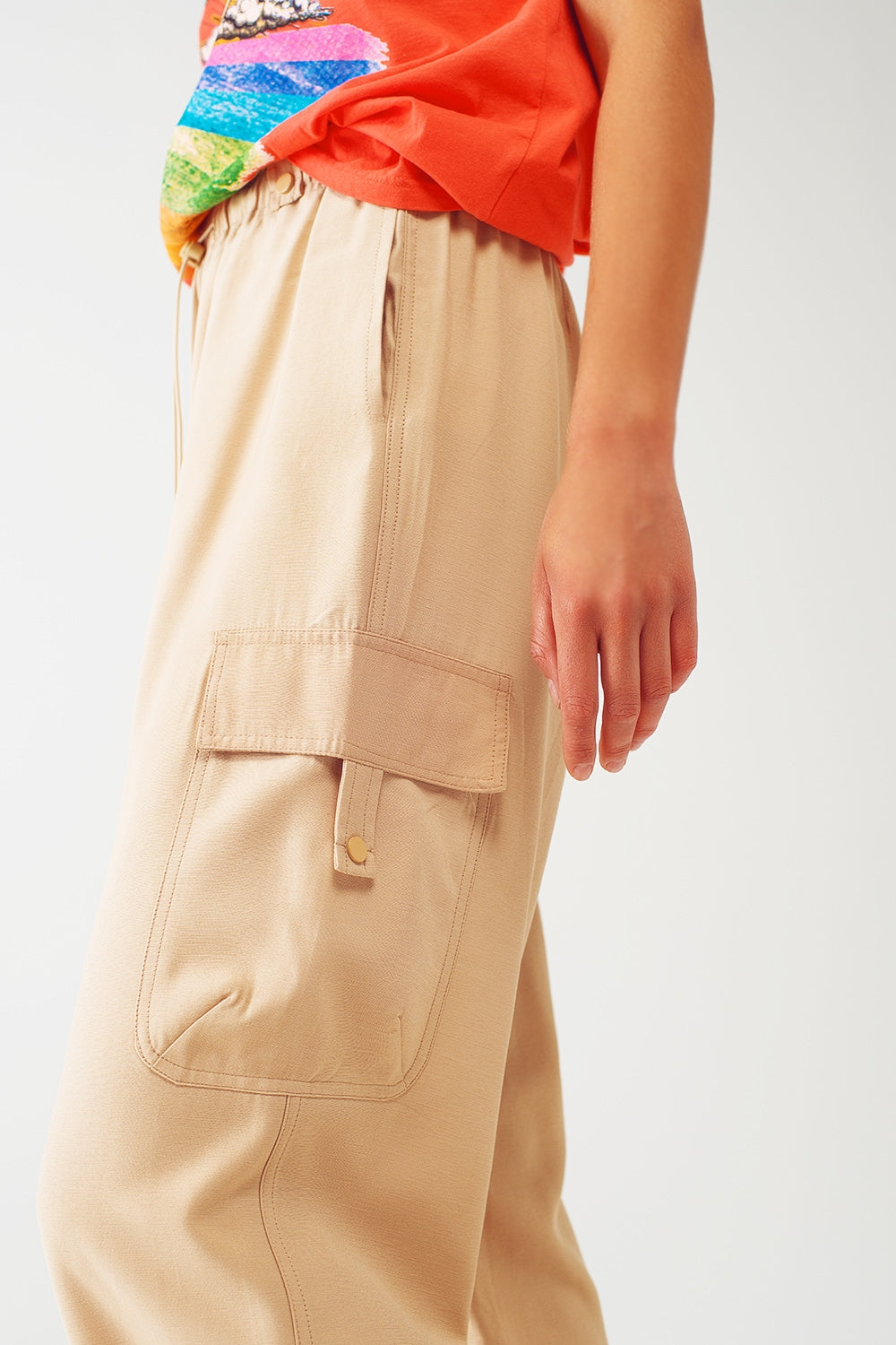 Relaxed Cargo Pants With Drawstring in Beige - Szua Store