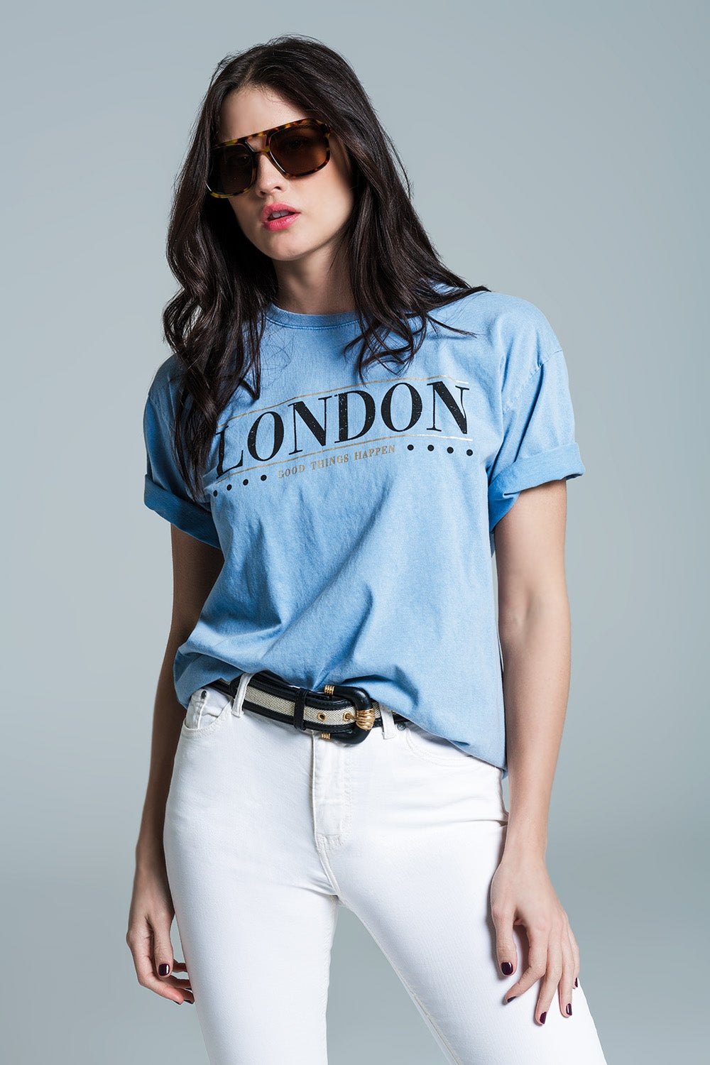 Q2 relaxed fit T-shirt in washed baby bue with london logo