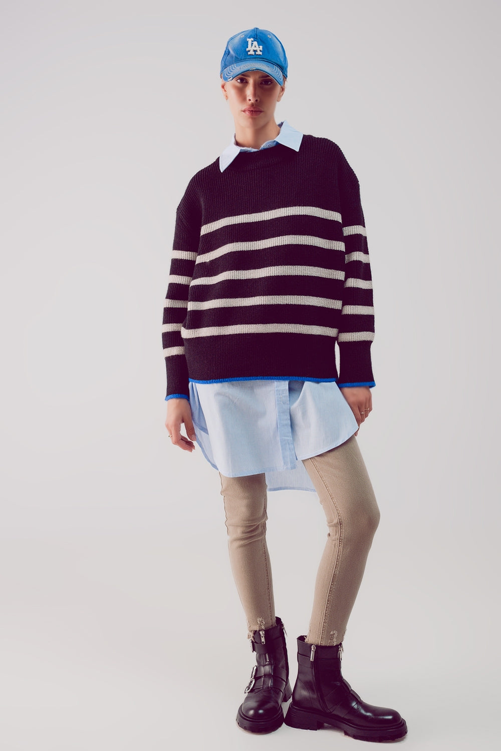 Relaxed jumper in stripe pattern in black Szua Store