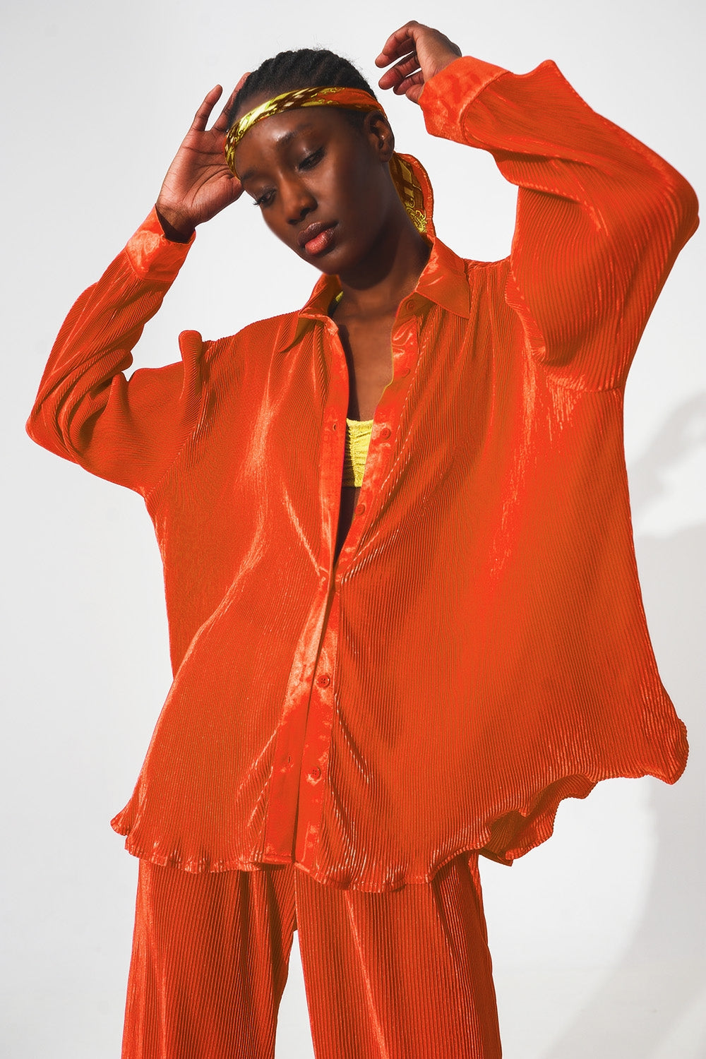 Relaxed pleated satin shirt in orange - Szua Store