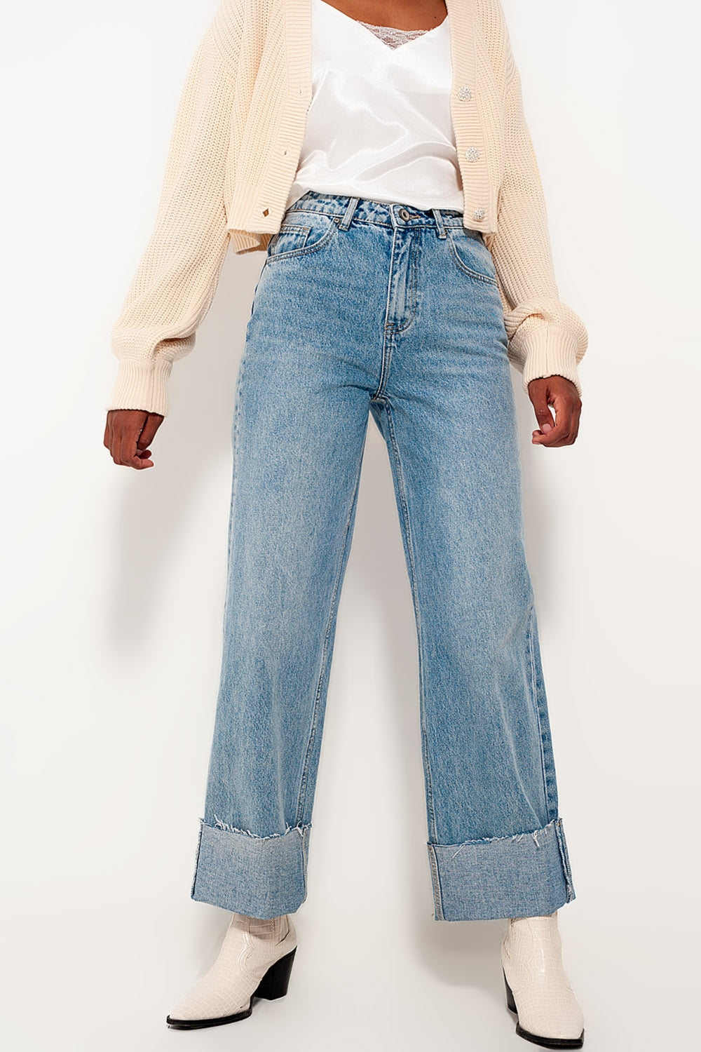 Relaxed straight leg jeans with turn up in bleach wash Szua Store