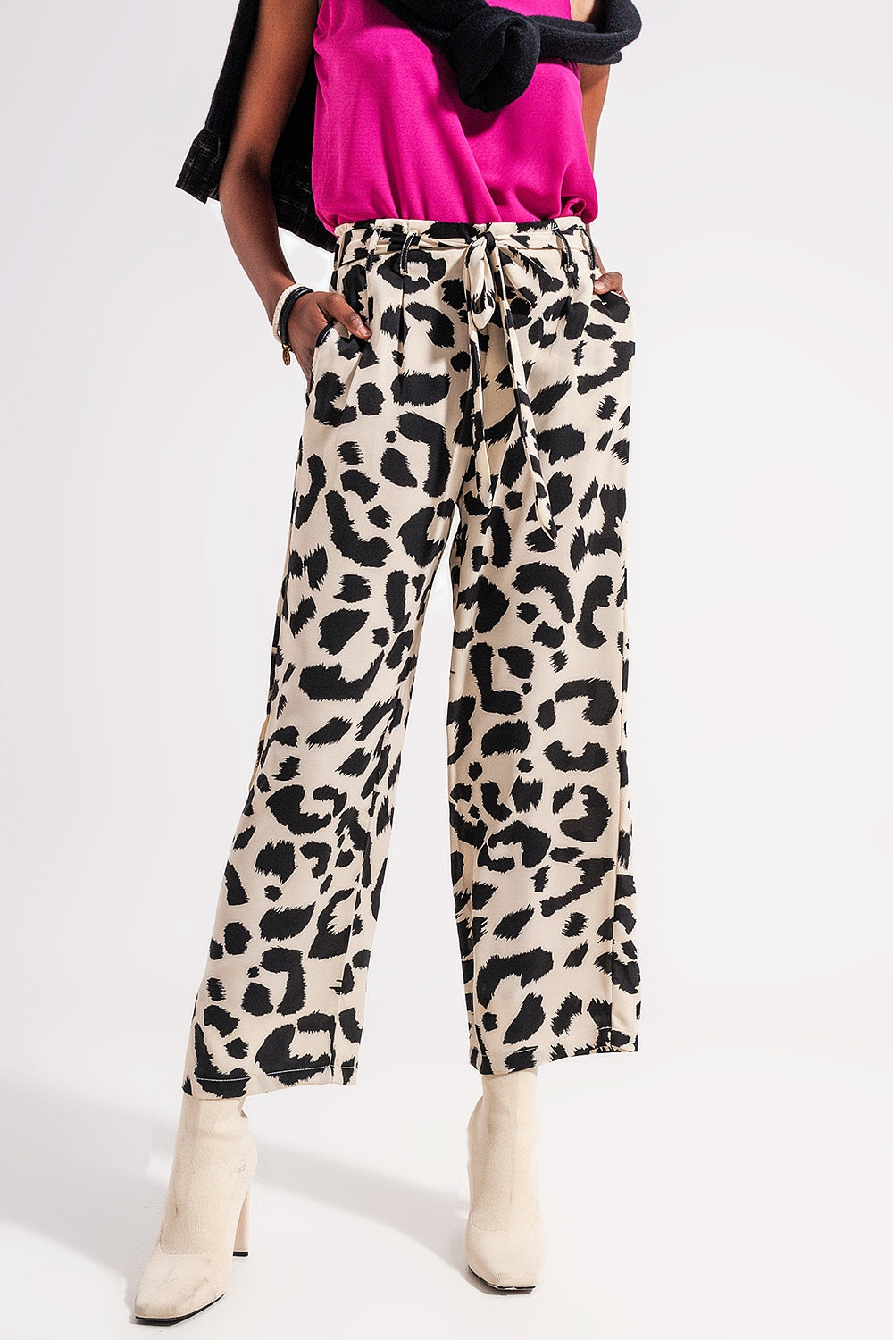 Relaxed trousers in cream animal print