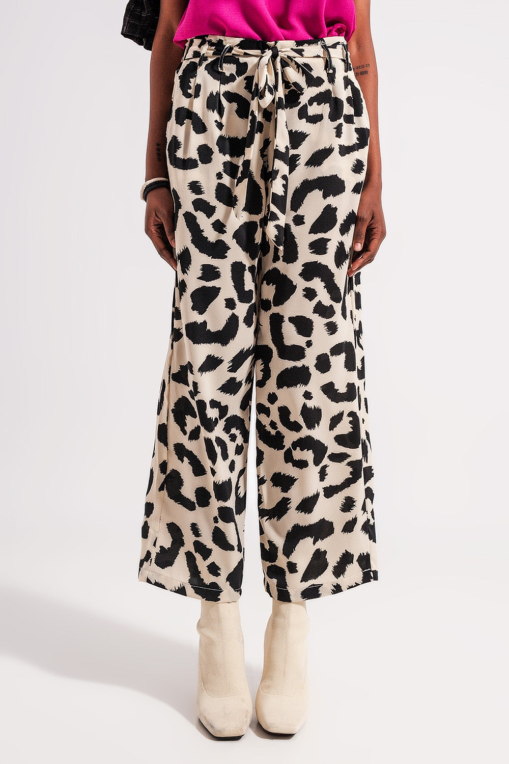 Relaxed trousers in cream animal print Szua Store