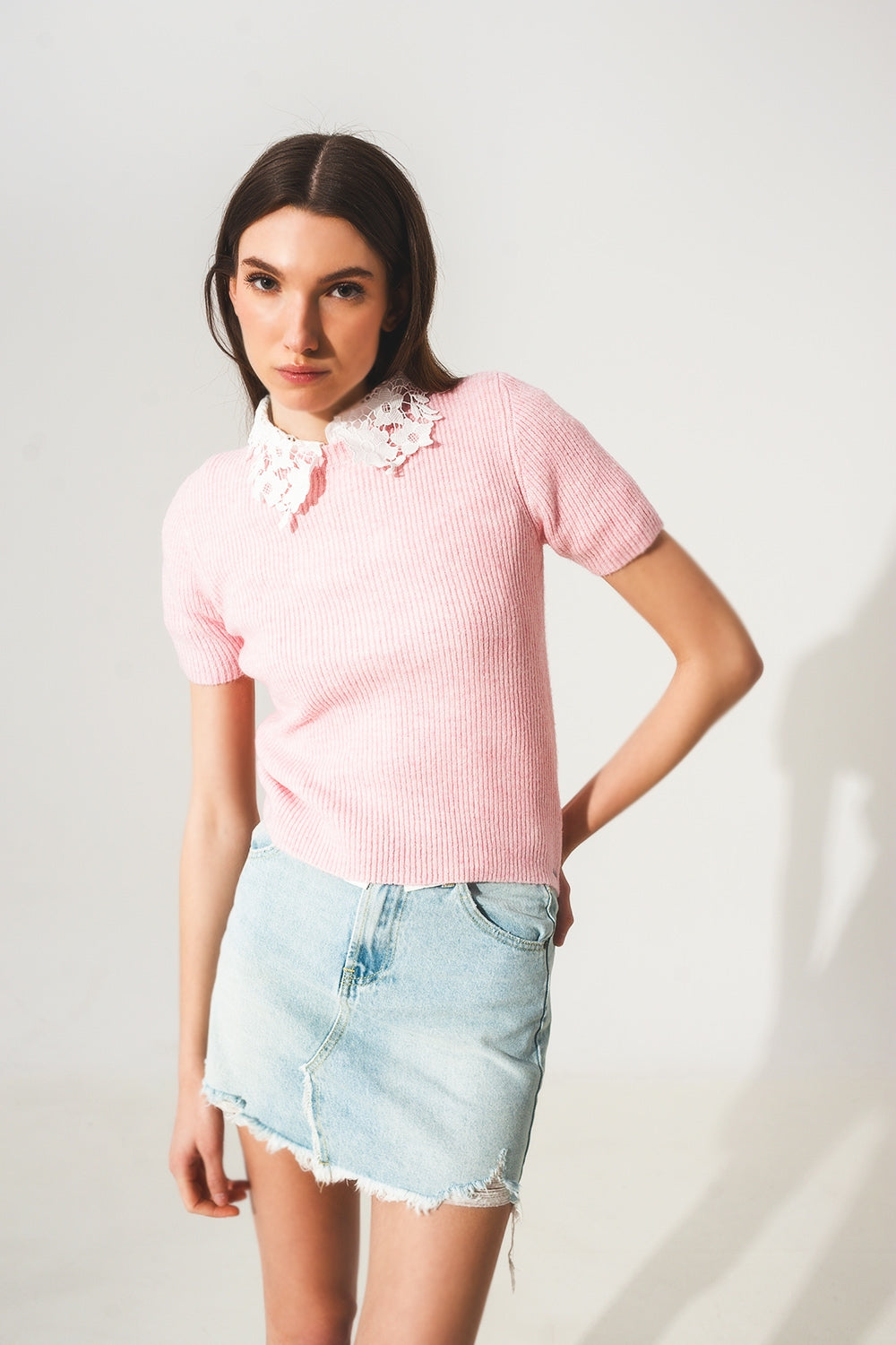 Q2 Ribbed short sleeve crop knitted top in pink