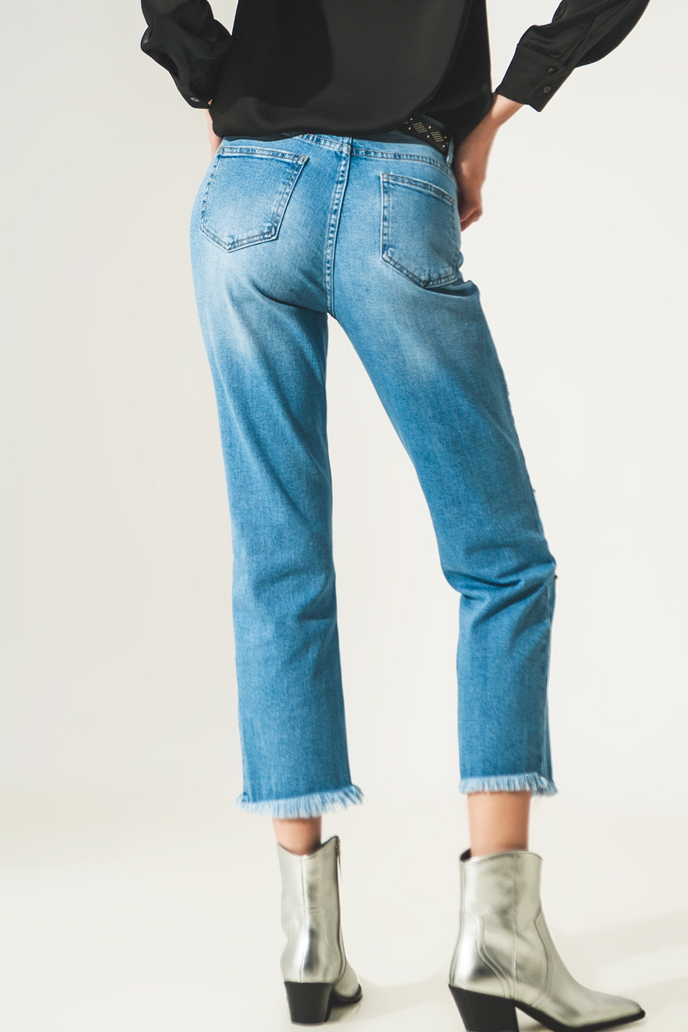 Ripped embellished jeans in lightwash - Szua Store