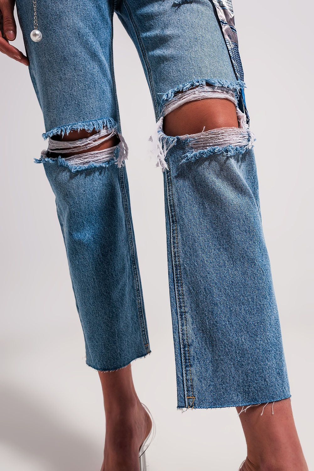 Ripped knee jeans in light blue Szua Store